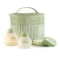 Conjunto Pequeno Bebê - O Conjunto Pequeno Bebê contém os principais produtos necessários para o cuidado do bebê: um sabonete em barra vegetal com saboneteira, um shampoo, e uma água de colônia sem álcool. O conjunto ainda vem acompanhado de uma frasqueira térmica